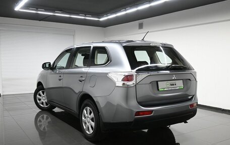 Mitsubishi Outlander III рестайлинг 3, 2013 год, 1 475 000 рублей, 6 фотография