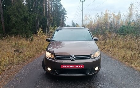 Volkswagen Touran III, 2014 год, 890 000 рублей, 5 фотография