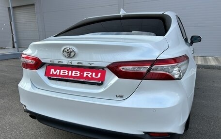 Toyota Camry, 2018 год, 2 920 000 рублей, 9 фотография