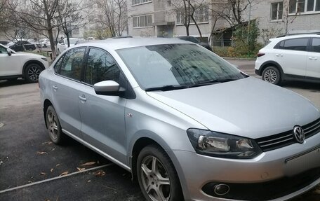 Volkswagen Polo VI (EU Market), 2013 год, 1 230 000 рублей, 1 фотография