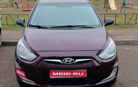 Hyundai Solaris II рестайлинг, 2012 год, 650 000 рублей, 1 фотография