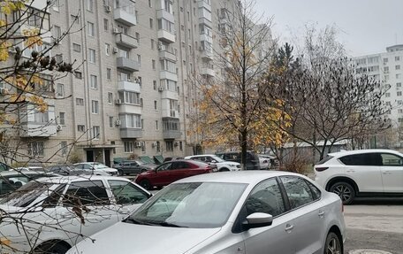 Volkswagen Polo VI (EU Market), 2013 год, 1 230 000 рублей, 2 фотография