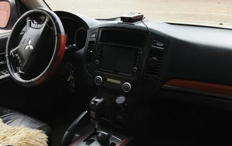 Mitsubishi Pajero IV, 2008 год, 1 300 000 рублей, 10 фотография