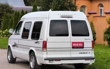 Chevrolet Astro, 1990 год, 3 370 000 рублей, 3 фотография