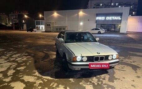 BMW 5 серия, 1990 год, 340 000 рублей, 3 фотография