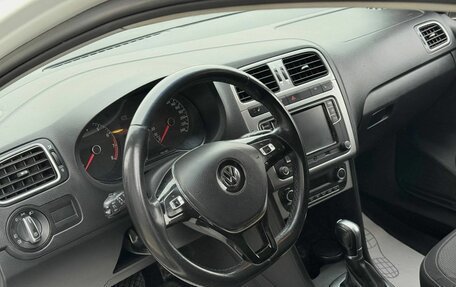 Volkswagen Polo VI (EU Market), 2018 год, 1 010 000 рублей, 13 фотография