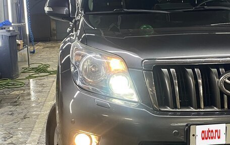 Toyota Land Cruiser Prado 150 рестайлинг 2, 2012 год, 2 850 000 рублей, 1 фотография