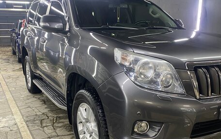 Toyota Land Cruiser Prado 150 рестайлинг 2, 2012 год, 2 850 000 рублей, 14 фотография