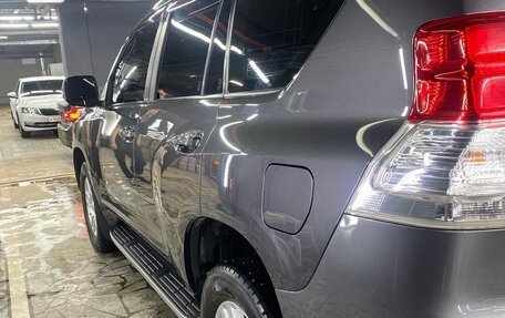 Toyota Land Cruiser Prado 150 рестайлинг 2, 2012 год, 2 850 000 рублей, 5 фотография