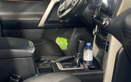 Toyota Land Cruiser Prado 150 рестайлинг 2, 2012 год, 2 850 000 рублей, 11 фотография