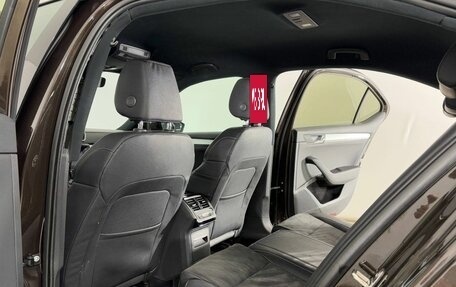 Skoda Superb III рестайлинг, 2018 год, 1 870 000 рублей, 8 фотография