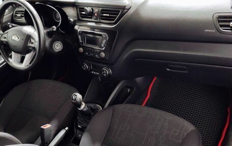 KIA Rio III рестайлинг, 2013 год, 730 000 рублей, 13 фотография