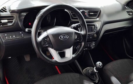 KIA Rio III рестайлинг, 2013 год, 730 000 рублей, 10 фотография