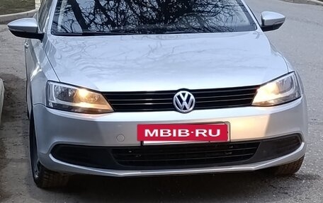 Volkswagen Jetta VI, 2014 год, 730 000 рублей, 4 фотография