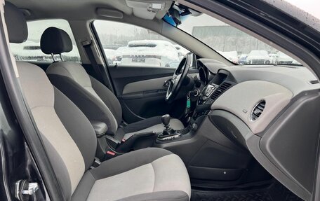 Chevrolet Cruze II, 2010 год, 490 000 рублей, 7 фотография