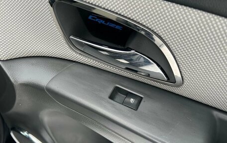 Chevrolet Cruze II, 2010 год, 490 000 рублей, 16 фотография