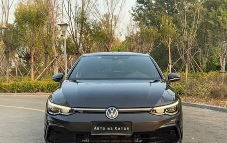 Volkswagen Golf VIII, 2021 год, 1 680 000 рублей, 2 фотография