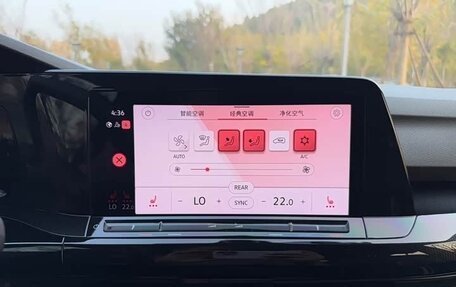 Volkswagen Golf VIII, 2021 год, 1 680 000 рублей, 8 фотография