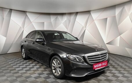 Mercedes-Benz E-Класс, 2019 год, 2 597 000 рублей, 3 фотография