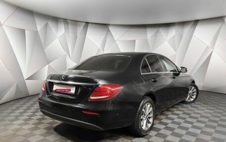 Mercedes-Benz E-Класс, 2019 год, 2 597 000 рублей, 2 фотография