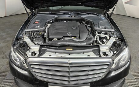 Mercedes-Benz E-Класс, 2019 год, 2 597 000 рублей, 16 фотография