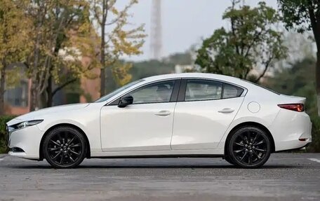 Mazda 3, 2022 год, 1 350 000 рублей, 3 фотография