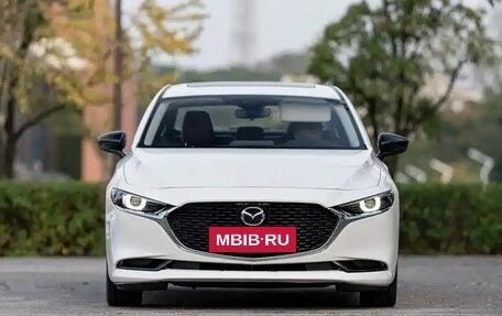 Mazda 3, 2022 год, 1 350 000 рублей, 2 фотография