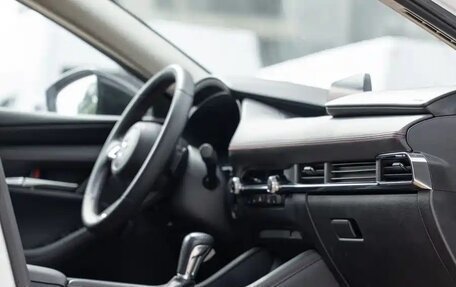 Mazda 3, 2022 год, 1 350 000 рублей, 12 фотография