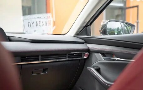 Mazda 3, 2022 год, 1 350 000 рублей, 11 фотография