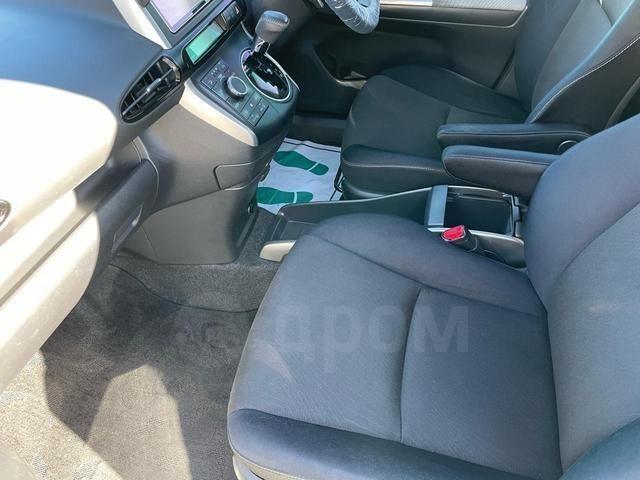 Toyota Wish II, 2011 год, 980 000 рублей, 5 фотография