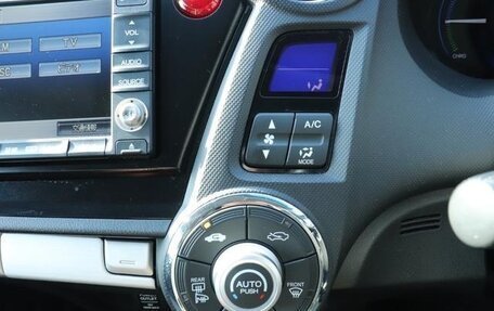 Honda Insight II рестайлинг, 2014 год, 692 000 рублей, 16 фотография