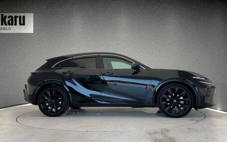 Toyota Crown, 2024 год, 6 300 000 рублей, 7 фотография