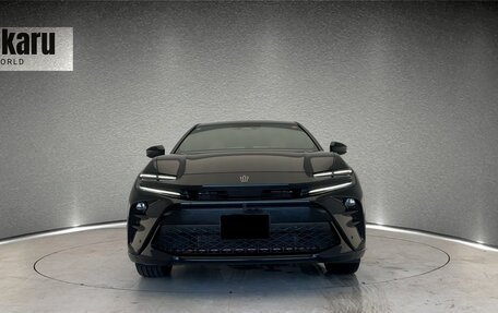 Toyota Crown, 2024 год, 6 300 000 рублей, 2 фотография