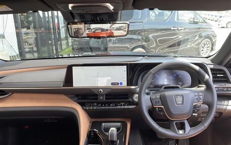 Toyota Crown, 2024 год, 6 300 000 рублей, 9 фотография