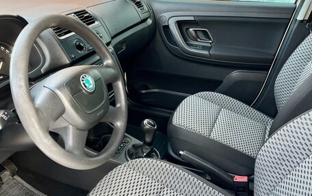 Skoda Fabia II, 2010 год, 530 000 рублей, 11 фотография