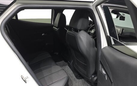 Peugeot 2008 II, 2021 год, 1 420 000 рублей, 8 фотография