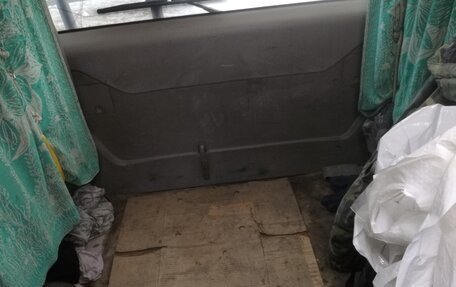 Mitsubishi Delica IV, 1995 год, 900 000 рублей, 7 фотография