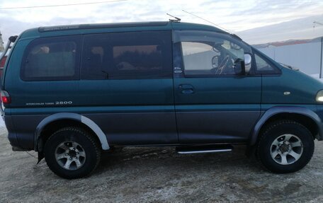 Mitsubishi Delica IV, 1995 год, 900 000 рублей, 21 фотография