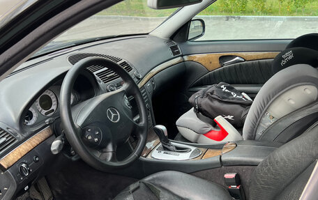 Mercedes-Benz E-Класс, 2003 год, 650 000 рублей, 8 фотография