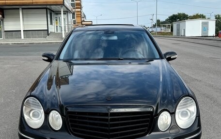 Mercedes-Benz E-Класс, 2003 год, 650 000 рублей, 3 фотография