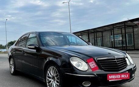 Mercedes-Benz E-Класс, 2003 год, 650 000 рублей, 2 фотография