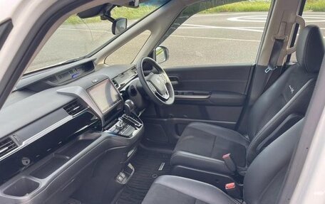 Honda Freed II, 2022 год, 1 410 003 рублей, 8 фотография