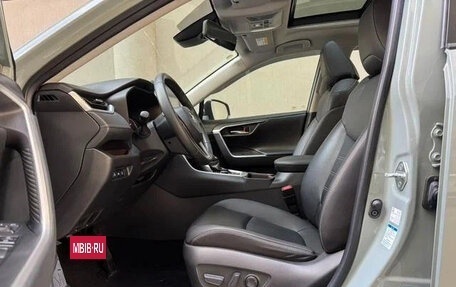 Toyota RAV4, 2022 год, 2 750 000 рублей, 4 фотография