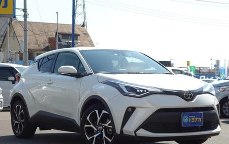 Toyota C-HR I рестайлинг, 2022 год, 1 780 001 рублей, 5 фотография