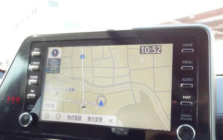 Toyota C-HR I рестайлинг, 2022 год, 1 780 001 рублей, 10 фотография