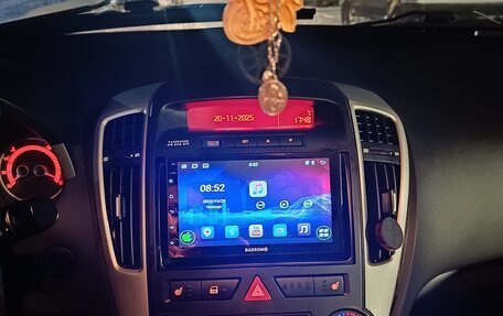 KIA cee'd I рестайлинг, 2010 год, 670 000 рублей, 7 фотография