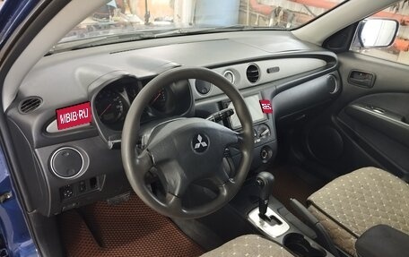 Mitsubishi Outlander III рестайлинг 3, 2002 год, 620 000 рублей, 10 фотография