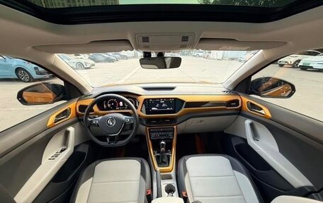 Volkswagen T-Cross I, 2022 год, 1 570 000 рублей, 7 фотография