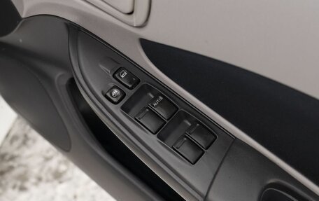 Nissan Wingroad III, 2002 год, 300 000 рублей, 14 фотография