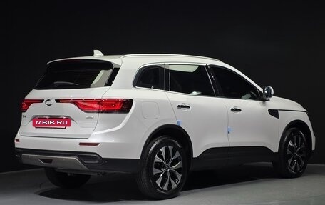 Renault Samsung QM6, 2021 год, 1 690 000 рублей, 2 фотография